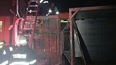 Nehoda nákladního vozidla s vlakem v obci �eleznice (5. února 2026)