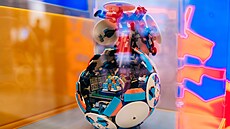 Fotbalový mí� z Lega pro MS 2026.