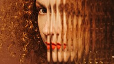 Nejvýrazn�j�í tvá�í kapely November 2nd je kytaristka a zp�va�ka Alexandra...