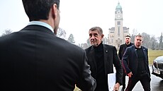 Premiér Andrej Babi� (ANO) nav�tívil Psychiatrickou nemocnici Bohnice. (6....