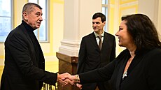 Premiér Andrej Babi� (ANO) nav�tívil Psychiatrickou nemocnici Bohnice. (6....