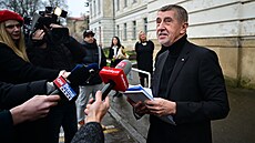 Premiér Andrej Babi� (ANO) nav�tívil Psychiatrickou nemocnici Bohnice. (6....