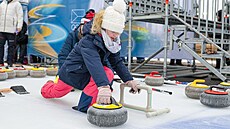 Curlingové h�i�t� na Olympijském festivalu v �eských Bud�jovicích