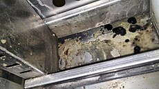 �pína, nepo�ádek a plíse�