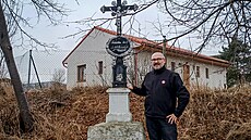 Povoláním voják a amatérský historik Luká� Volný. Na snímku je se svým prvním...