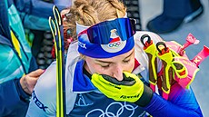 Vy�erpaná Markéta Davidová po dojezdu olympijské smí�ené �tafety (8. února 2026)