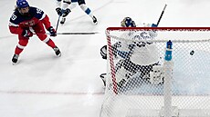 Natálie Mlýnková zaznamenává druhý gól v zápase ve prosp�ch �eska (8. února...