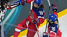 Natálie Mlýnková slaví druhý gól zápasu (8. února 2026)