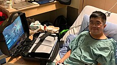 Umírající fanou�ek dostal mo�nost zahrát si naposledy Dooma