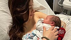 Jordana Jacobsová se synem (2026)