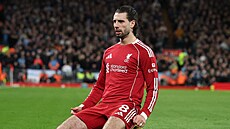 Zálo�ník Liverpoolu Dominik Szoboszlai slaví gól do sít� Manchesteru City.