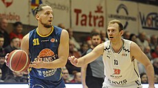 Josef Poto�ek (vlevo) z Ústí nad Labem pod dozorem pardubického Ryana Moffatta.