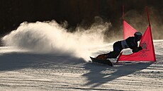 Kry�tof Minárik v kvalifikaci paralelního ob�ího slalomu.