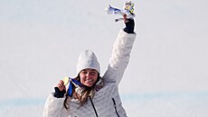 TOHLE NEBYL VÁNEK, ALE URAGÁN! Breezy Johnsonová profu�ela tratí a raduje se ze...