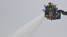 Ve výzkumném centru v Darmstadtu ve st�edním N�mecku vypukl rozsáhlý po�ár. (5....