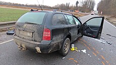 Dva lidé se zranili p�i nehod� osobního auta, kamionu a dodávky u �astolovic na...