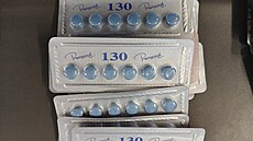 Celníci zabavili na Tachovsku platí�ka s p�ípravky na posílení mu�ské sexuální...