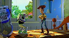 Scéna z filmu Toy story. Buzz Rake�ák a Kovboj Woody.