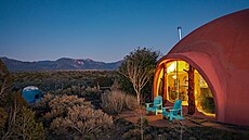 Odlehlý pou�tní úkryt na pozemku rozloze dvou hektar� v Novém Mexiku láká...