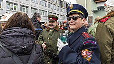 N�kolik tisícovek lidí dorazilo na víkendový Le�etínský fa�ank, který má ve...