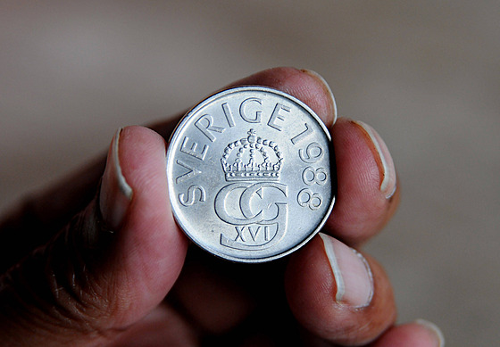 �védská p�tikoruna. V zemi zesílily hlasy pro p�ijetí spole�né evropské m�ny....