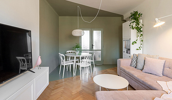 Hlavním nosi�em konceptu celého bytu se stalo pou�ití barev, zejména zelené.