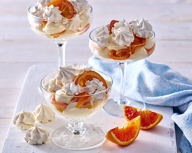 Sněhový pohár s pomerančem - dezert plný citrusové chuti