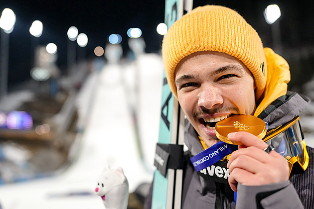 Nebláznit, šetřit silou. Jak skokan, který se bál výšek, ovládl olympijský závod