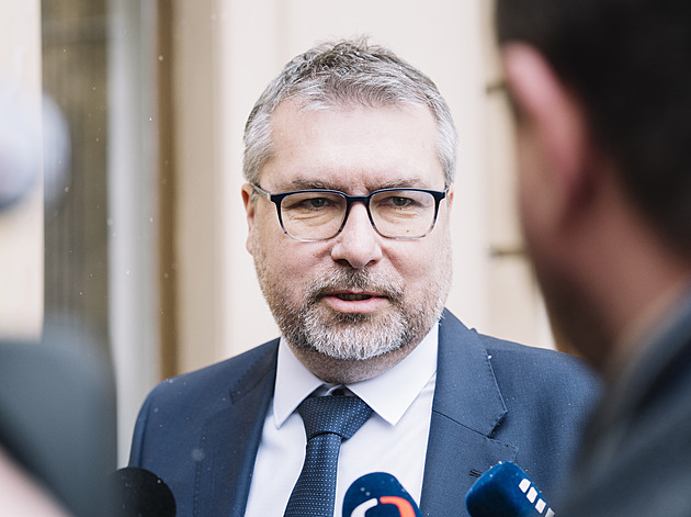 Provokuji, ale čtvrt miliardy pro velké podniky je jen marginálie, říká ministr