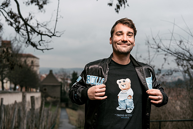 Na sítích doučuje děti. Učitel by měl být empatický parťák, míní influencer Řežábek