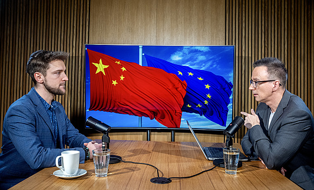 Sinolog: Likvidace generála ukazuje na boj o moc v Pekingu. Mladí pochybují o straně