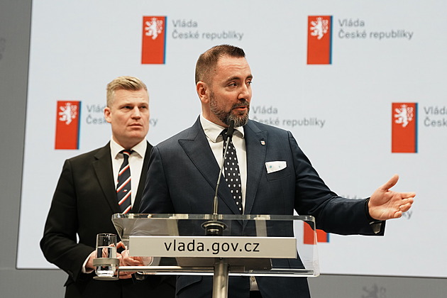 Prezident Pavel přijme kandidáta Motoristů sobě do vlády Červeného