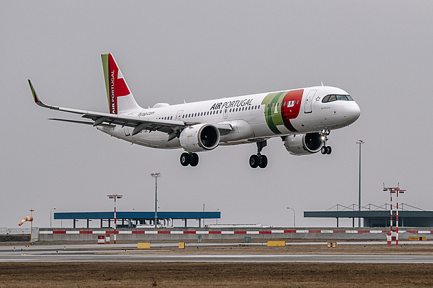 Letadlo nad Prahou dělily vteřiny od tragédie. Piloti ho jen zázrakem zvedli