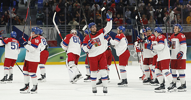 Stát by měl rychlobruslařům postavit halu, řekl kouč Rulík. Medaile? Jdeme dál...