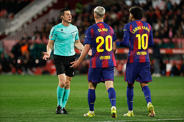 Máte na to názor? Tak vidíte, odešel Flick z rozhovoru. Barcelona cítí křivdu kvůli faulu