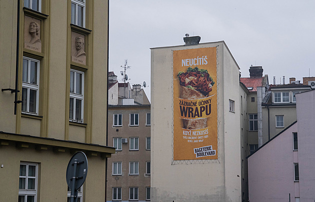 Zahlcení reklamou působí stres, města ji nechtějí. Vyhlásila boj vizuálnímu smogu