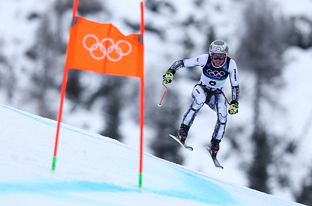 Ledecká jela super-G zraněná a spadla, Nováková obsadila senzační 14. místo