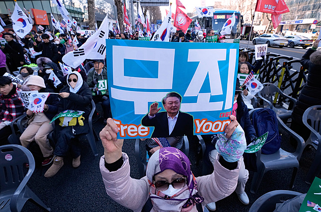 Jihokorejský exprezident dostal doživotí. Vyhlášení stanného práva bylo vzpourou