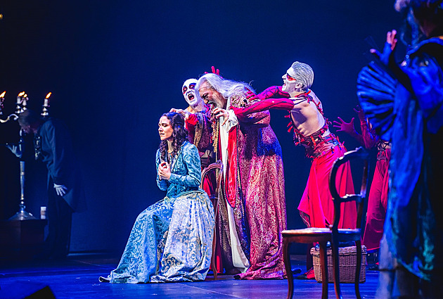 GLOSA: Tak nám muzikál Dracula už zase vstal z mrtvých. Obstál by i dnes?