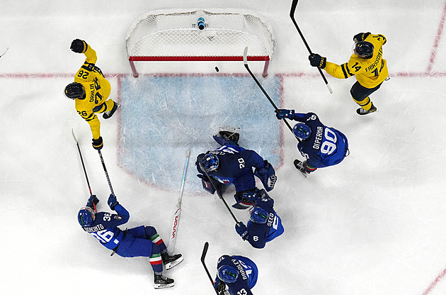 Drželi Italy ve hře, asi to chtěli napínavé. Švédský kouč se obul i do českého sudího