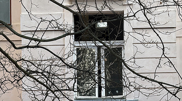 Tragický požár v bohnické léčebně. Jeden člověk zemřel, další evakuovali