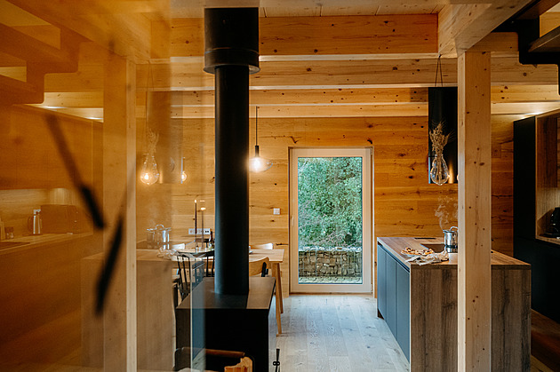 Architektka vybudovala oázu pod Broumovskými stěnami. Vše začalo maringotkou