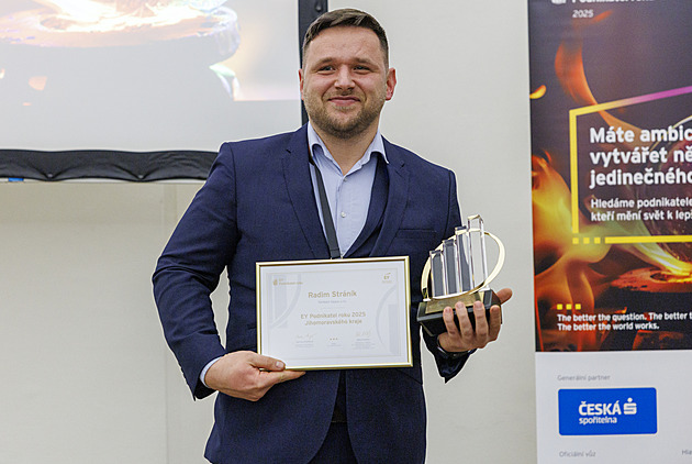 Zkusil kvasit rajčata, teď jeho zálivky sbírají ceny. Inspiraci si přivezl z Japonska