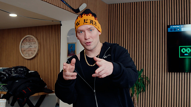 Hudební experiment, který v Česku nemá obdoby. Maniak rapuje, nahrává i pomáhá