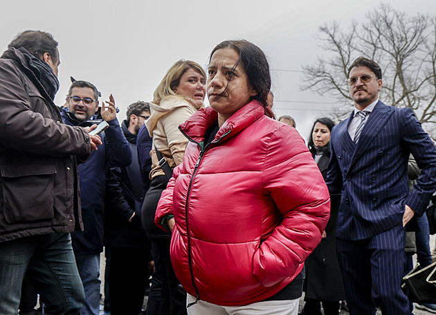 Dvouletému chlapci voperovali poškozené srdce. Bojuje o život, matka prosí papeže