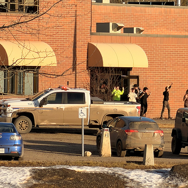 Vzdala školu, změnila se z muže na ženu. A masovým vražděním šokovala Kanadu