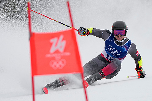 Obří slalom vede Braathen, útočí na první brazilskou medaili ze ZOH. Müller zaostal