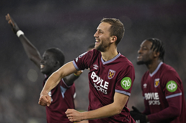 ONLINE: Souček překonal český rekord! Prosadil se proti Manchesteru United