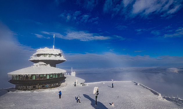 Lavinové nebezpečí v Krkonoších vzrostlo, na hřebenech je až 80 cm sněhu
