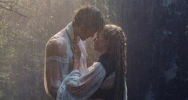 Jacob Elordi prozradil, jak s Margot Robbie natáčeli vášnivé scény v Bouřlivých výšinách